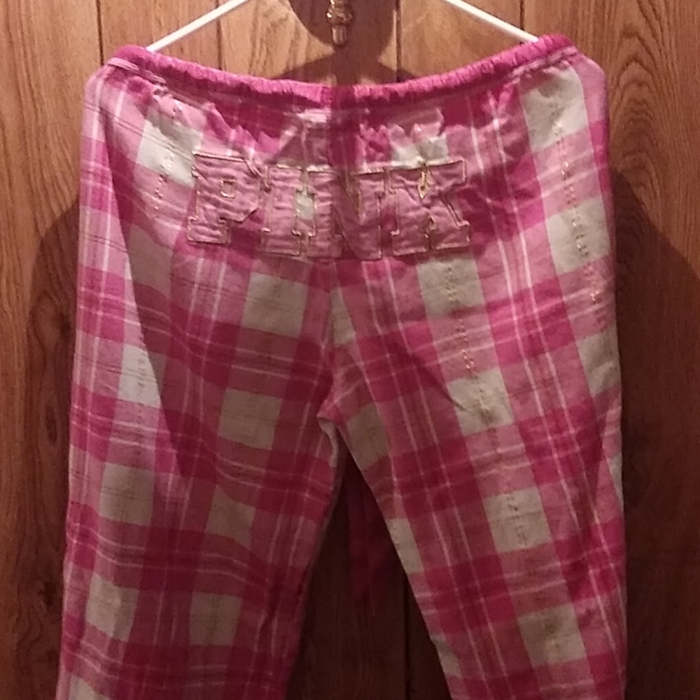 Pink pajamas Victoria's secret